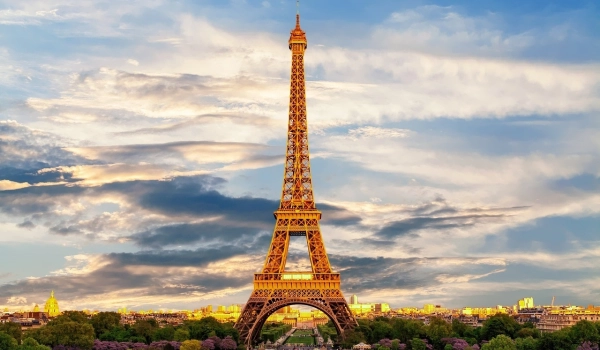Eiffel tower 3349075 1280