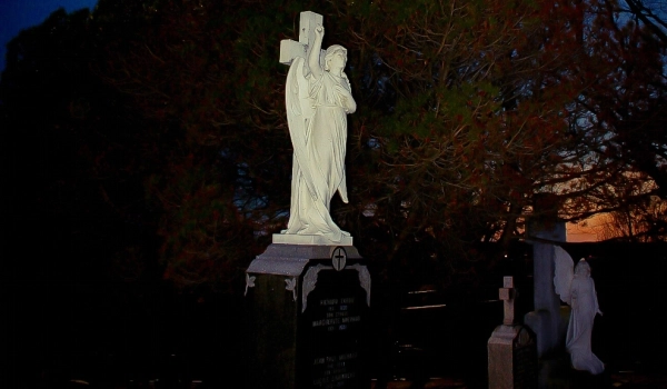 Cimetiere St Christophe Eclpse N Shaink 2024